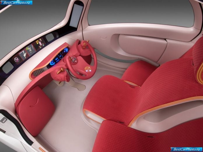 2005 Nissan Pivo Concept - фотография 5 из 5 2005 Nissan Pivo Concept - фотография 5 из 5