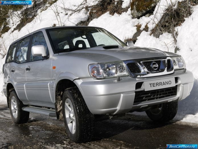 2005 Nissan Terrano - фотография 3 из 14 2005 Nissan Terrano - фотография 3 из 14