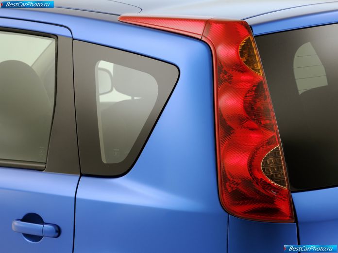 2006 Nissan Note - фотография 19 из 22 2006 Nissan Note - фотография 19 из 22