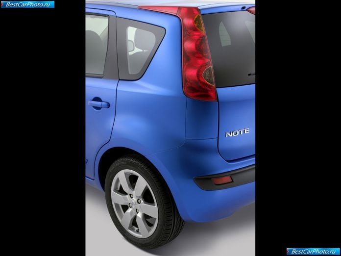 2006 Nissan Note - фотография 22 из 22 2006 Nissan Note - фотография 22 из 22