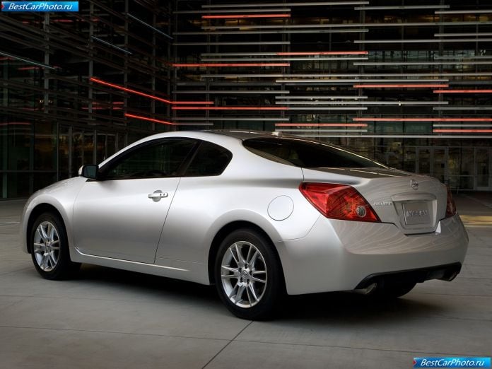 2008 Nissan Altima Coupe - фотография 5 из 17