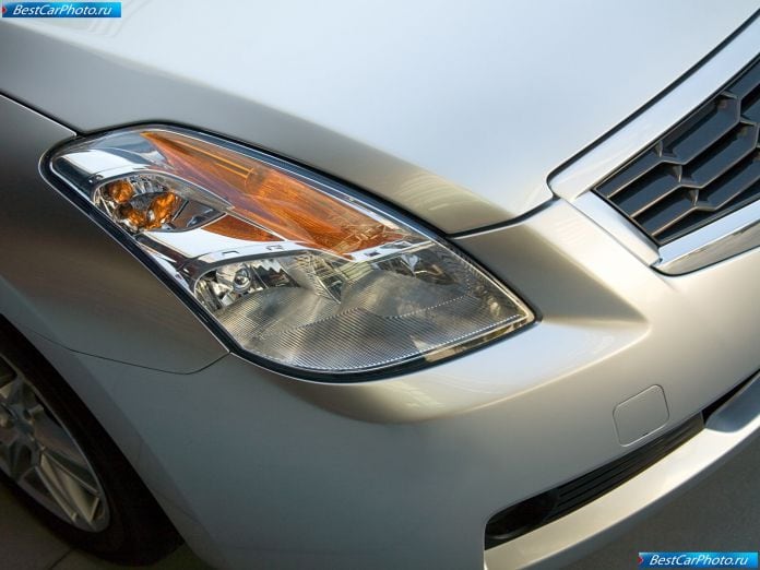 2008 Nissan Altima Coupe - фотография 10 из 17