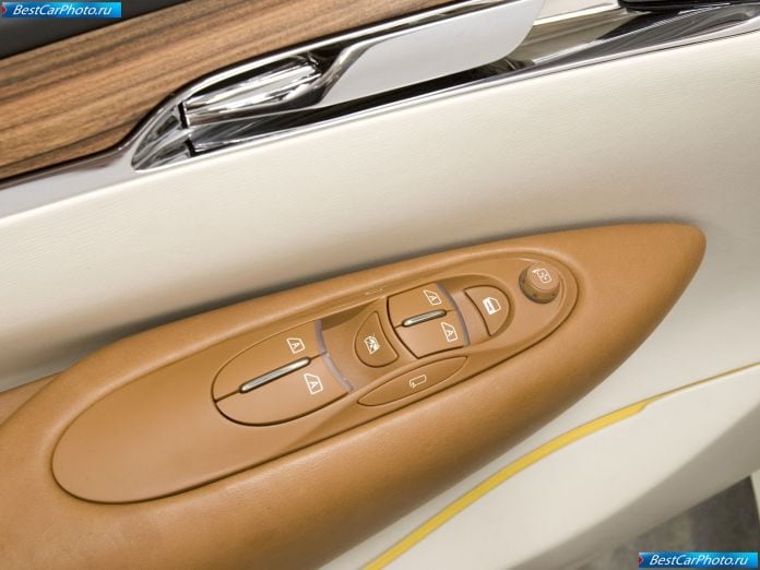 2008 Nissan Forum Concept - фотография 28 из 43