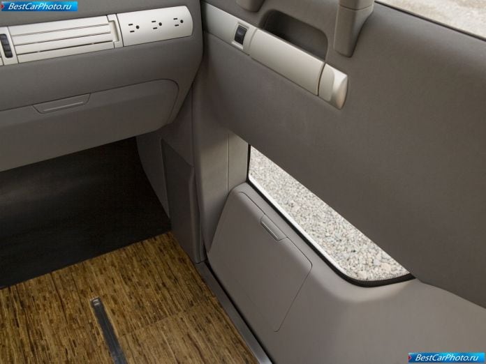 2008 Nissan Nv2500 Concept - фотография 30 из 47