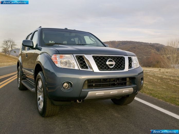 2008 Nissan Pathfinder - фотография 5 из 14