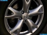 nissan_2008-rogue_1600x1200_024.jpg