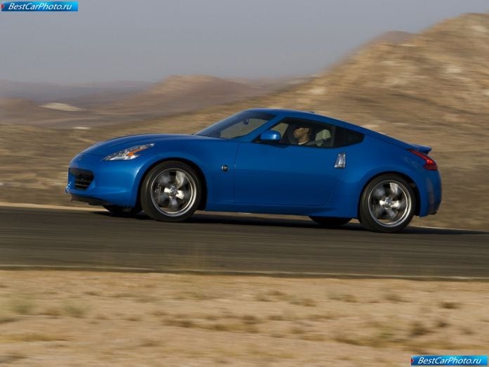 2009 Nissan 370z - фотография 33 из 99