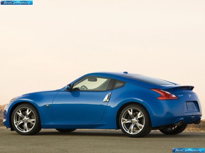 2009 Nissan 370z - фотография 38 из 99