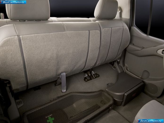 2009 Nissan Frontier - фотография 11 из 18 2009 Nissan Frontier - фотография 11 из 18