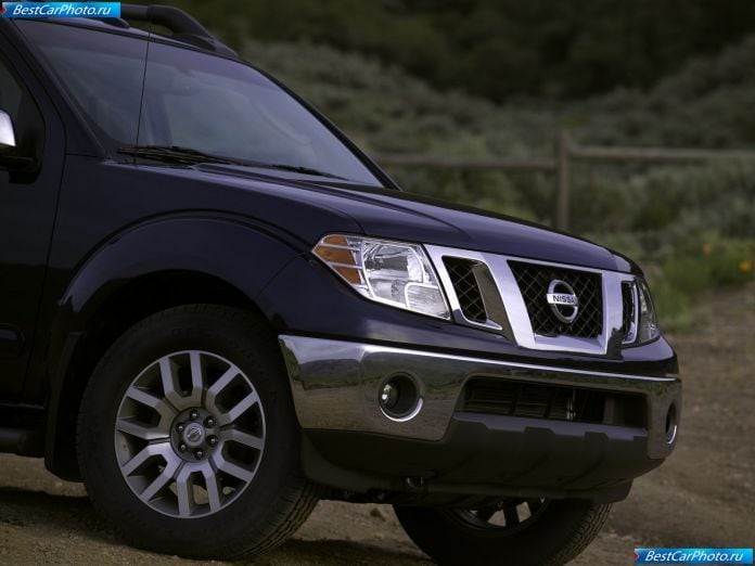 2009 Nissan Frontier - фотография 12 из 18