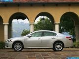 nissan_2009-maxima_1600x1200_008.jpg