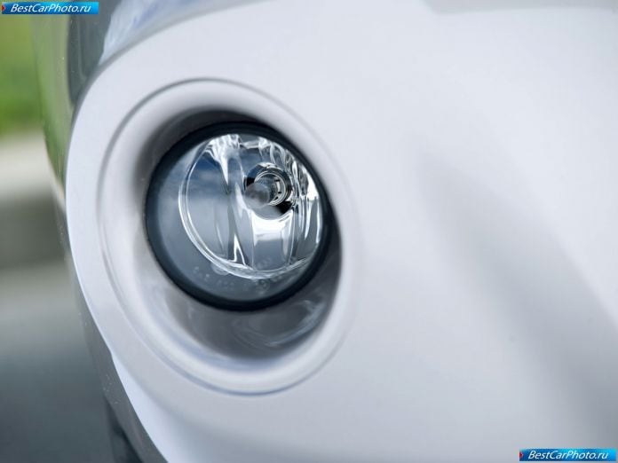 2009 Nissan Note - фотография 25 из 30 2009 Nissan Note - фотография 25 из 30