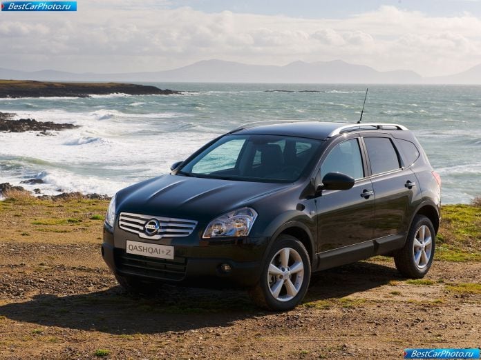2009 Nissan Qashqai+2 - фотография 2 из 30
