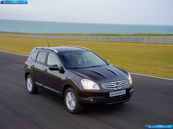 2009 Nissan Qashqai+2 - фотография 8 из 30