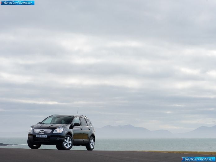 2009 Nissan Qashqai+2 - фотография 9 из 30
