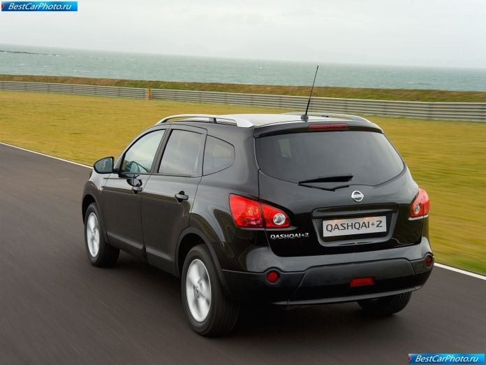 2009 Nissan Qashqai+2 - фотография 12 из 30 2009 Nissan Qashqai+2 - фотография 12 из 30
