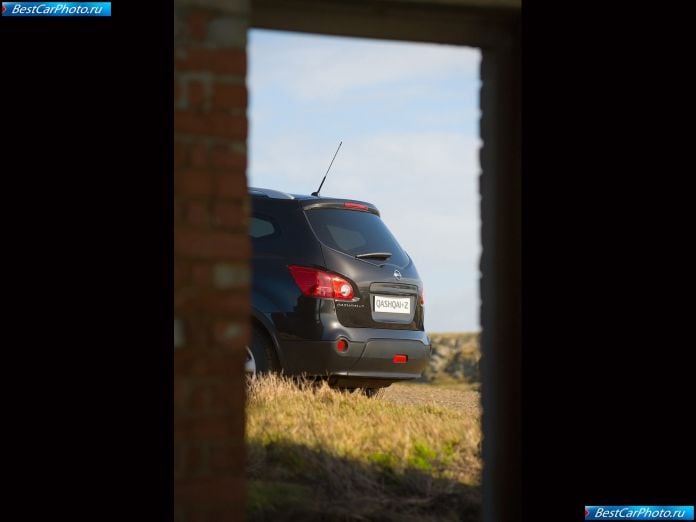 2009 Nissan Qashqai+2 - фотография 28 из 30
