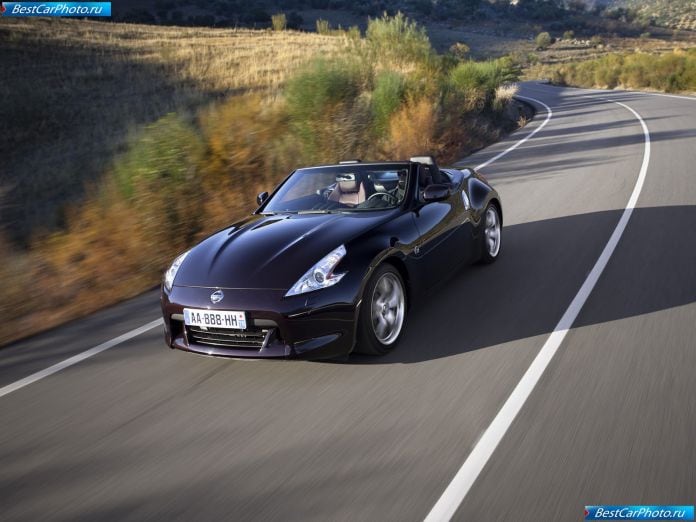 2010 Nissan 370z Roadster - фотография 20 из 92 2010 Nissan 370z Roadster - фотография 20 из 92