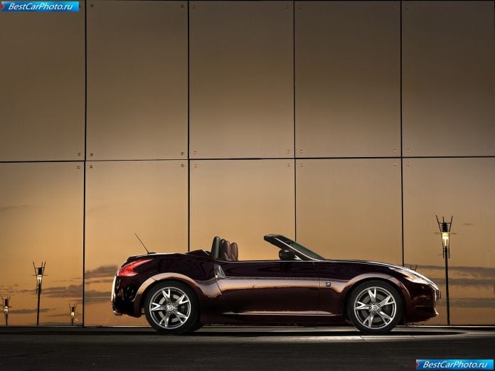 2010 Nissan 370z Roadster - фотография 23 из 92 2010 Nissan 370z Roadster - фотография 23 из 92