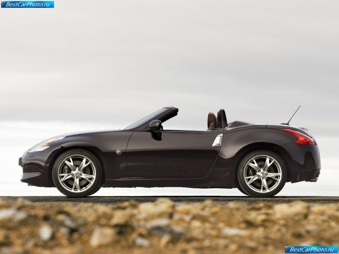 2010 Nissan 370z Roadster - фотография 25 из 92 2010 Nissan 370z Roadster - фотография 25 из 92