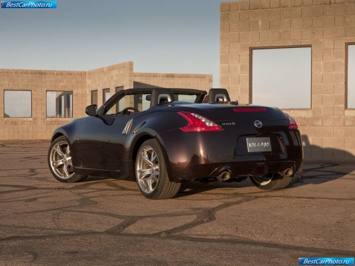 2010 Nissan 370z Roadster - фотография 33 из 92 2010 Nissan 370z Roadster - фотография 33 из 92