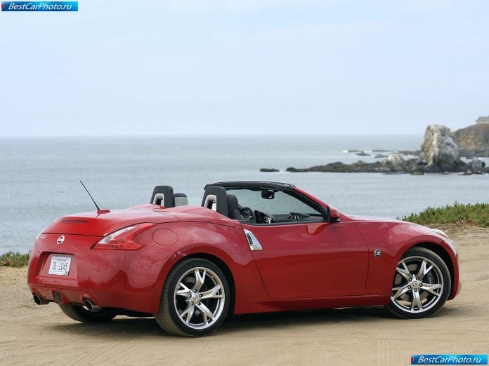 2010 Nissan 370z Roadster - фотография 35 из 92 2010 Nissan 370z Roadster - фотография 35 из 92