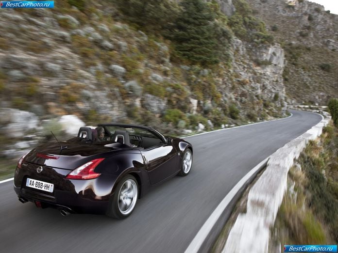 2010 Nissan 370z Roadster - фотография 39 из 92 2010 Nissan 370z Roadster - фотография 39 из 92