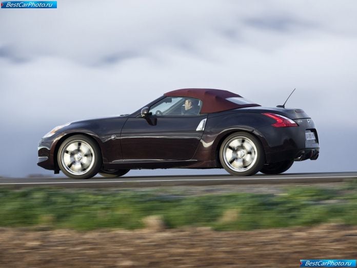 2010 Nissan 370z Roadster - фотография 42 из 92 2010 Nissan 370z Roadster - фотография 42 из 92