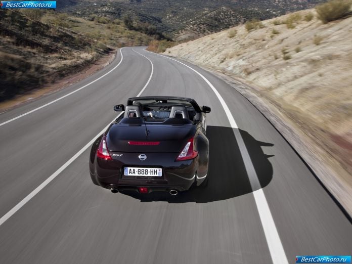 2010 Nissan 370z Roadster - фотография 54 из 92 2010 Nissan 370z Roadster - фотография 54 из 92