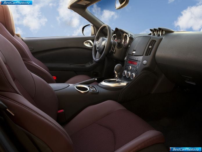 2010 Nissan 370z Roadster - фотография 60 из 92 2010 Nissan 370z Roadster - фотография 60 из 92