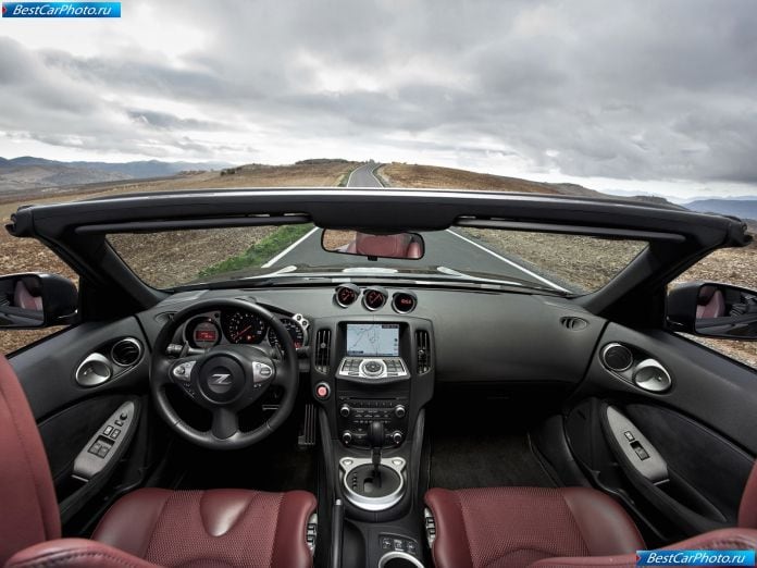 2010 Nissan 370z Roadster - фотография 61 из 92 2010 Nissan 370z Roadster - фотография 61 из 92