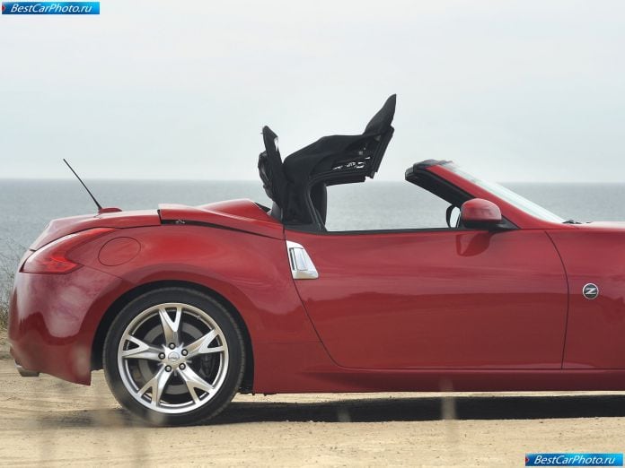 2010 Nissan 370z Roadster - фотография 81 из 92 2010 Nissan 370z Roadster - фотография 81 из 92