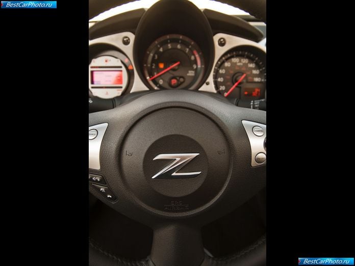 2010 Nissan 370z Roadster - фотография 90 из 92 2010 Nissan 370z Roadster - фотография 90 из 92