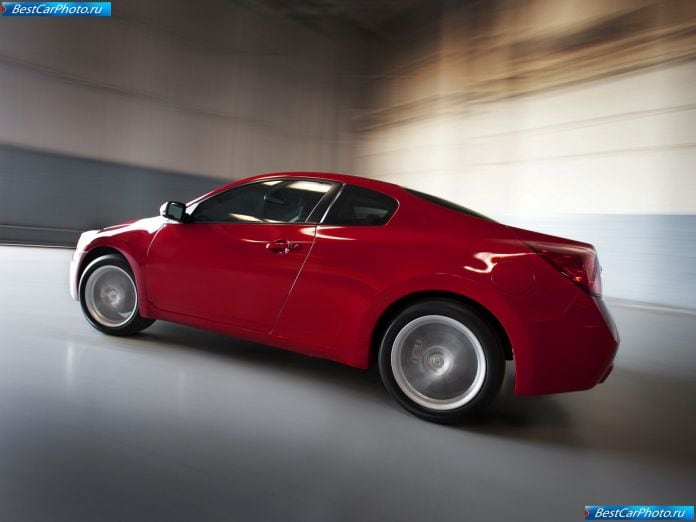 2010 Nissan Altima Coupe - фотография 9 из 23 2010 Nissan Altima Coupe - фотография 9 из 23