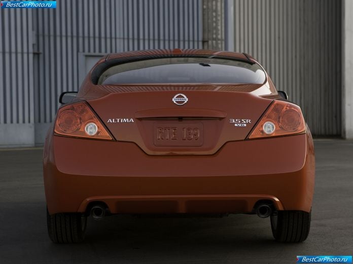 2010 Nissan Altima Coupe - фотография 11 из 23 2010 Nissan Altima Coupe - фотография 11 из 23