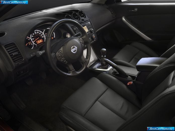 2010 Nissan Altima Coupe - фотография 12 из 23 2010 Nissan Altima Coupe - фотография 12 из 23