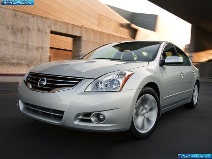 2010 Nissan Altima Sedan - фотография 1 из 50 2010 Nissan Altima Sedan - фотография 1 из 50