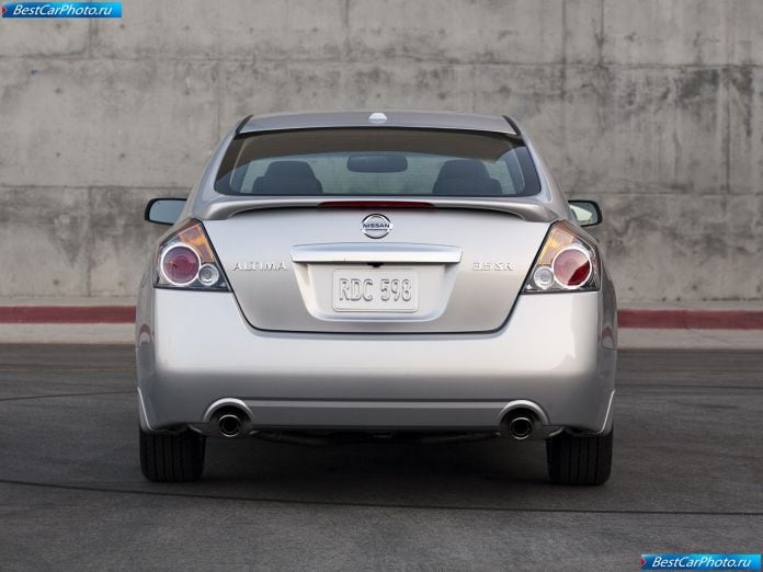 2010 Nissan Altima Sedan - фотография 13 из 50 2010 Nissan Altima Sedan - фотография 13 из 50