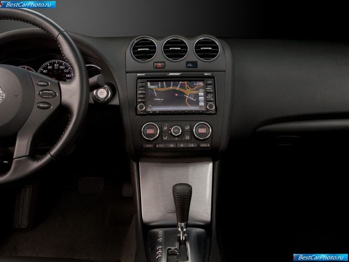 2010 Nissan Altima Sedan - фотография 19 из 50 2010 Nissan Altima Sedan - фотография 19 из 50