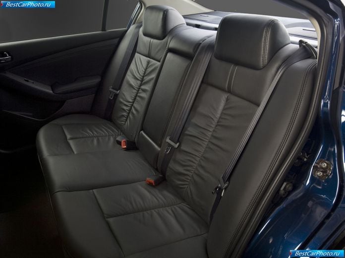 2010 Nissan Altima Sedan - фотография 21 из 50 2010 Nissan Altima Sedan - фотография 21 из 50
