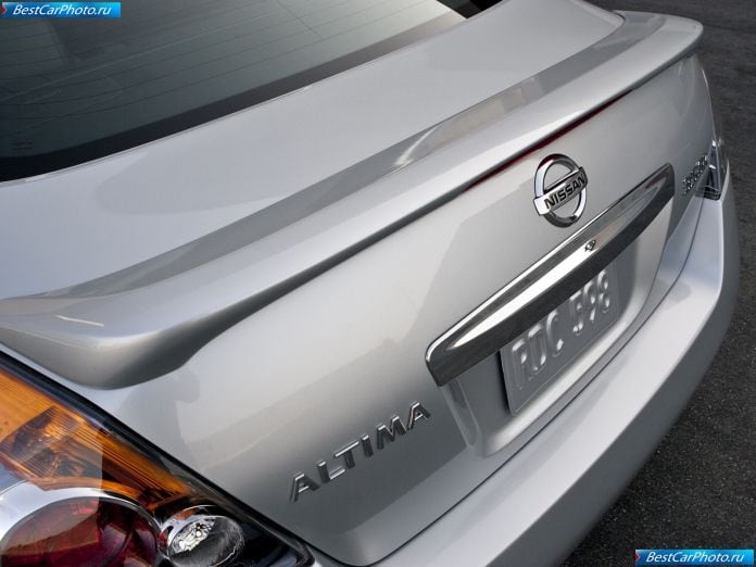 2010 Nissan Altima Sedan - фотография 32 из 50