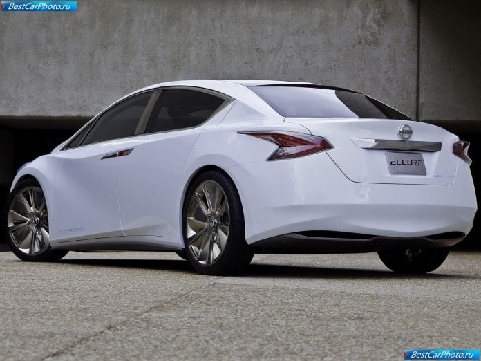 2010 Nissan Ellure Concept - фотография 12 из 52