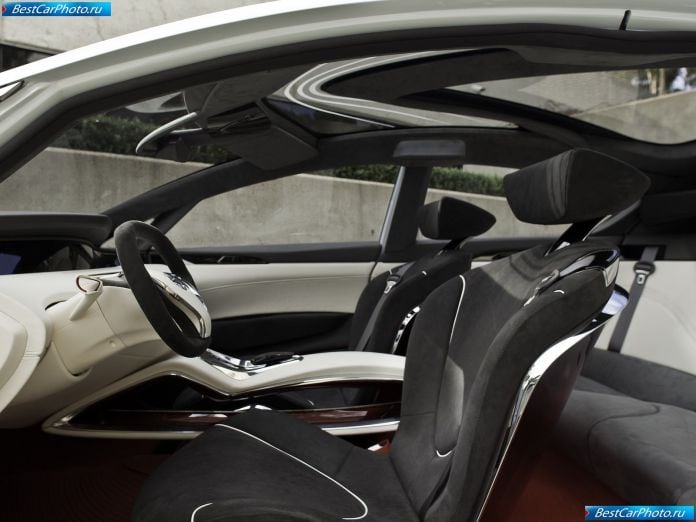 2010 Nissan Ellure Concept - фотография 20 из 52