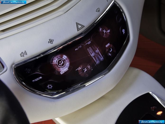 2010 Nissan Ellure Concept - фотография 24 из 52