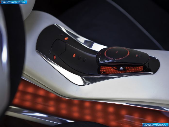 2010 Nissan Ellure Concept - фотография 25 из 52