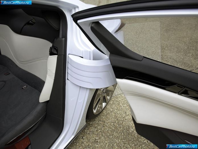 2010 Nissan Ellure Concept - фотография 39 из 52
