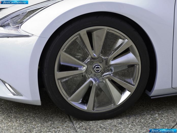 2010 Nissan Ellure Concept - фотография 48 из 52
