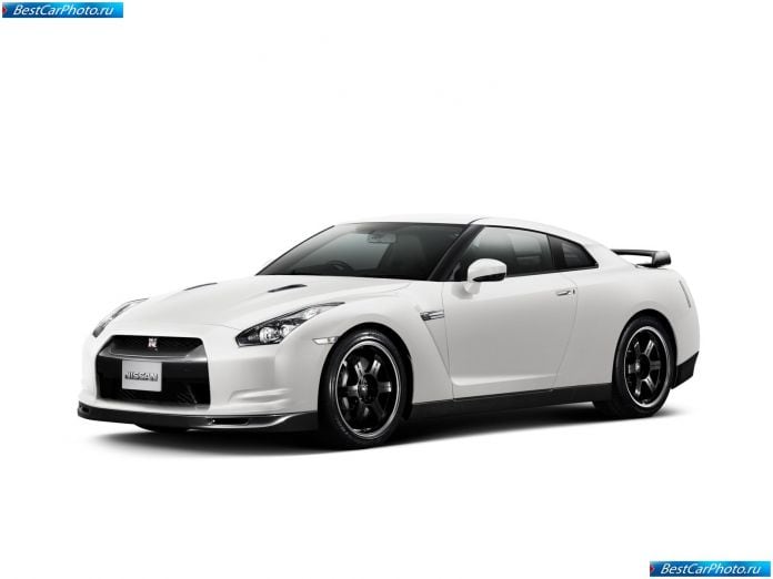 2010 Nissan Gt-r Specv - фотография 4 из 38 2010 Nissan Gt-r Specv - фотография 4 из 38