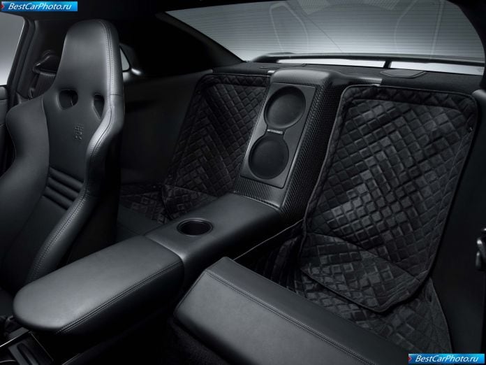 2010 Nissan Gt-r Specv - фотография 15 из 38