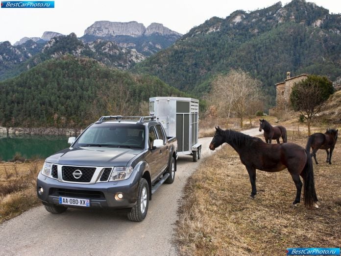 2010 Nissan Navara - фотография 4 из 25 2010 Nissan Navara - фотография 4 из 25